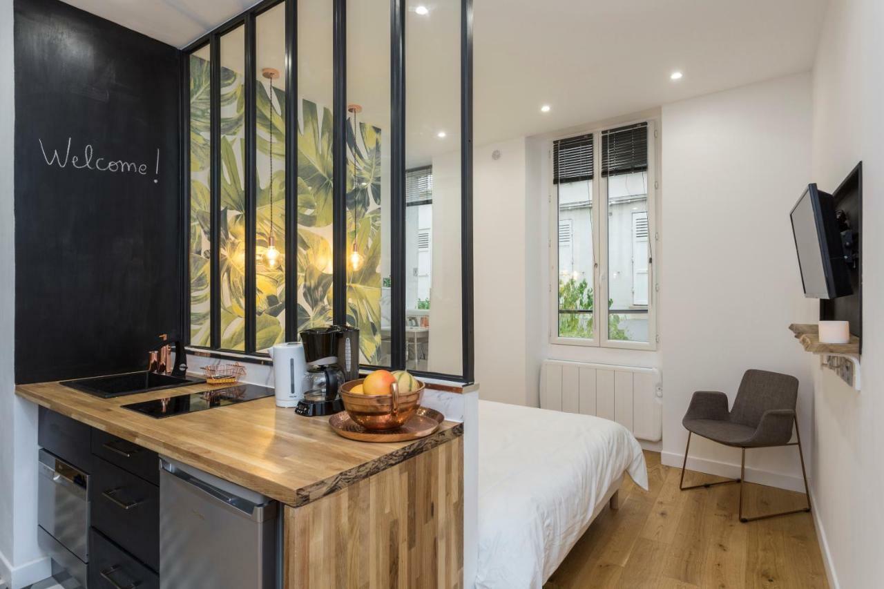 Studio D'Architecte Au Pied De Tour Eiffel Apartment Париж Екстериор снимка