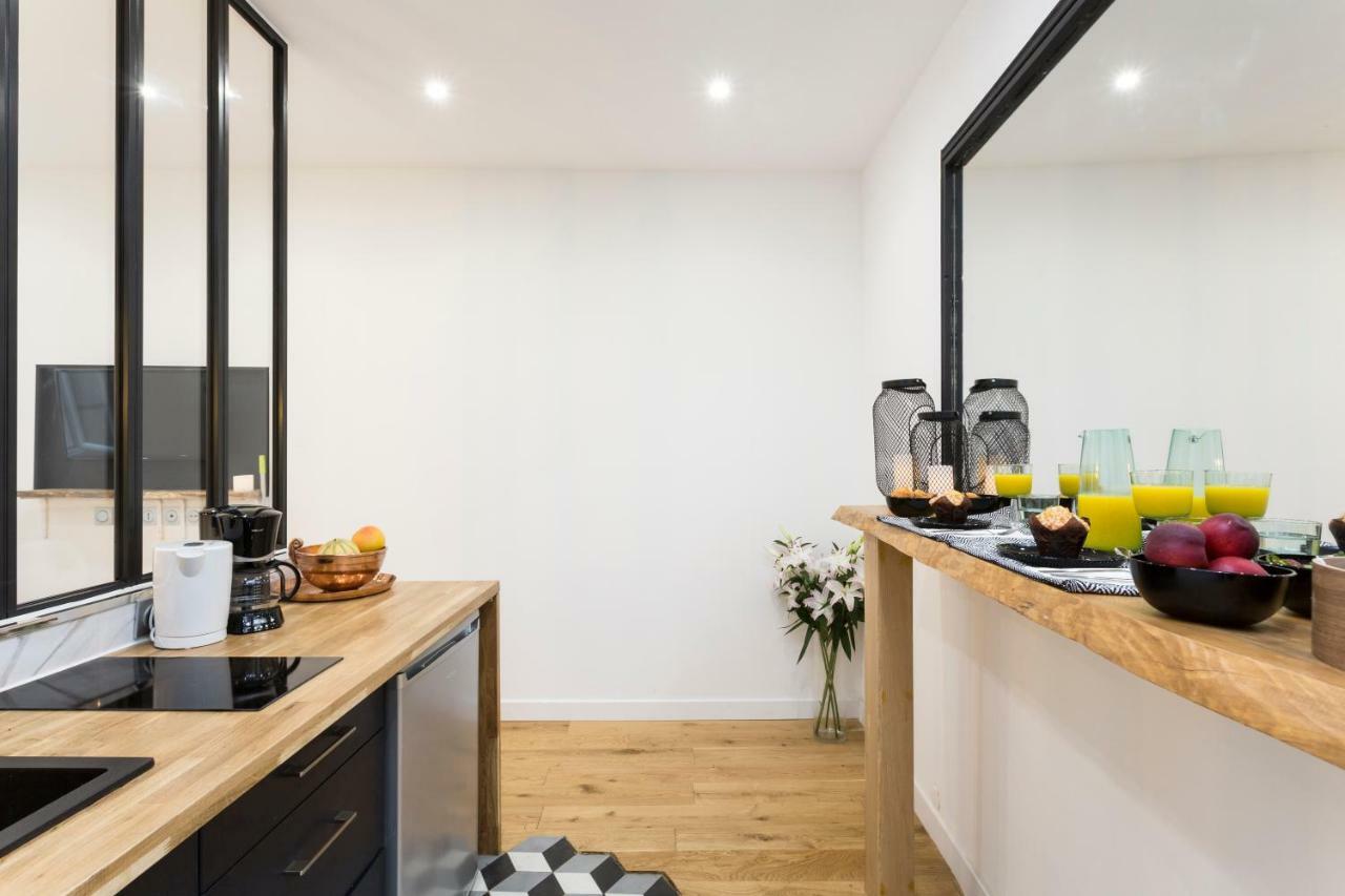 Studio D'Architecte Au Pied De Tour Eiffel Apartment Париж Екстериор снимка